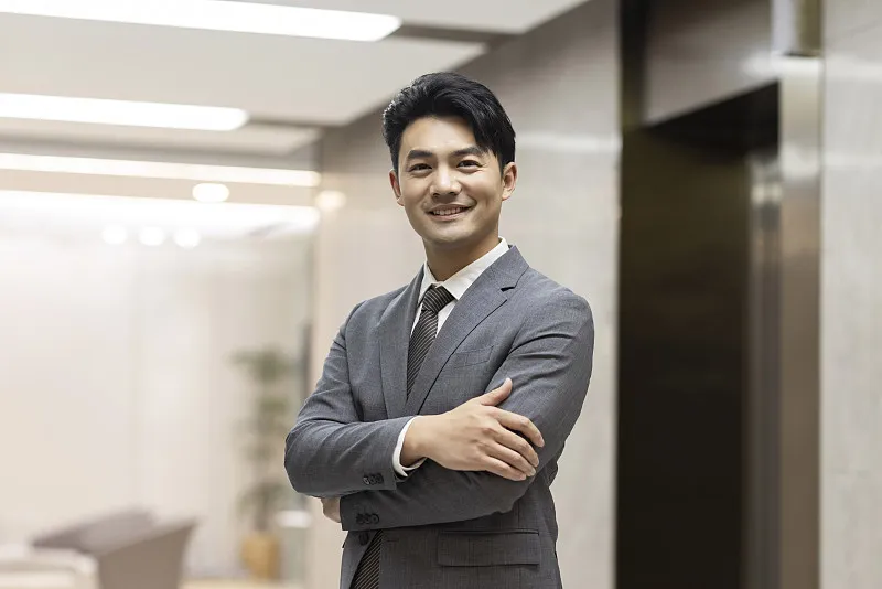 About Us 3 VCG211443150020